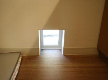 変換 ～ _チロちゃん窓.jpg