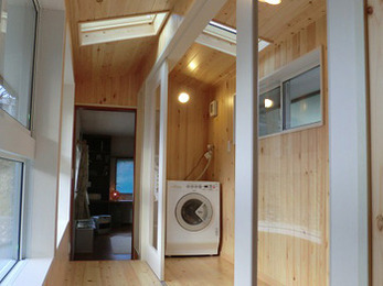 母屋２階と離れの２階がつながったので、とても機能的になりました。