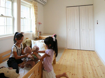 子供達はそれぞれ自分だけの部屋ももちワクワクしながら生活しています。