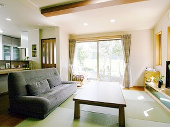 日当たりや風通しも良く、居心地が良くて、おばあちゃんと二人で、いつもここにいます。 