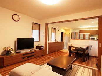 広々ＬＤＫは光と風がとおる気持ちの良い空間になりました。