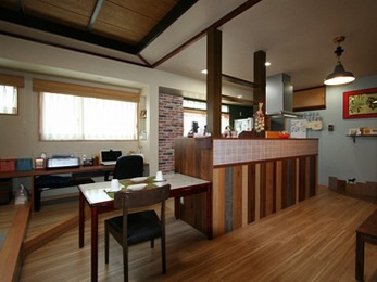 愛犬のレオと楽しく過ごせるLDKになりました。