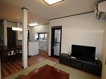 リビングとダイニングを一緒にすることで、広く使い勝手もよくなりました。