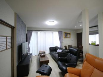 家事効率を向上させるウォークスルー収納