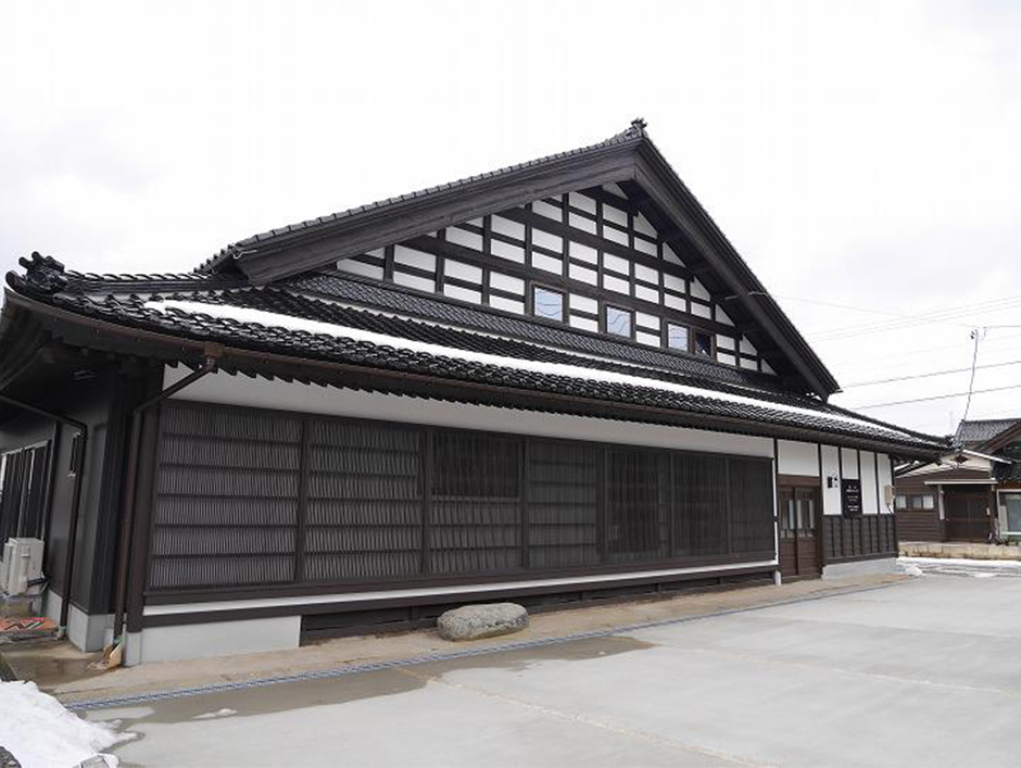 北陸の伝統的な日本家屋を保存し住み継ぐことができる