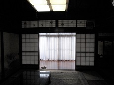 551-b1.jpg