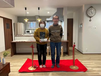 母親も一緒に住めるようになり、安心できるようになりました。