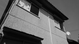 4|長年住み続けた家だからこそ、外壁の傷みや老朽化が気になり始めていました。